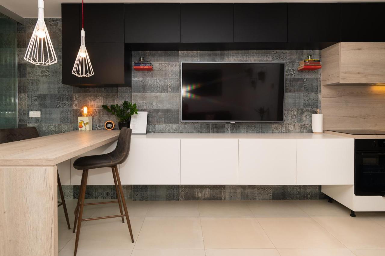 Apartment Tula Шибеник Екстер'єр фото