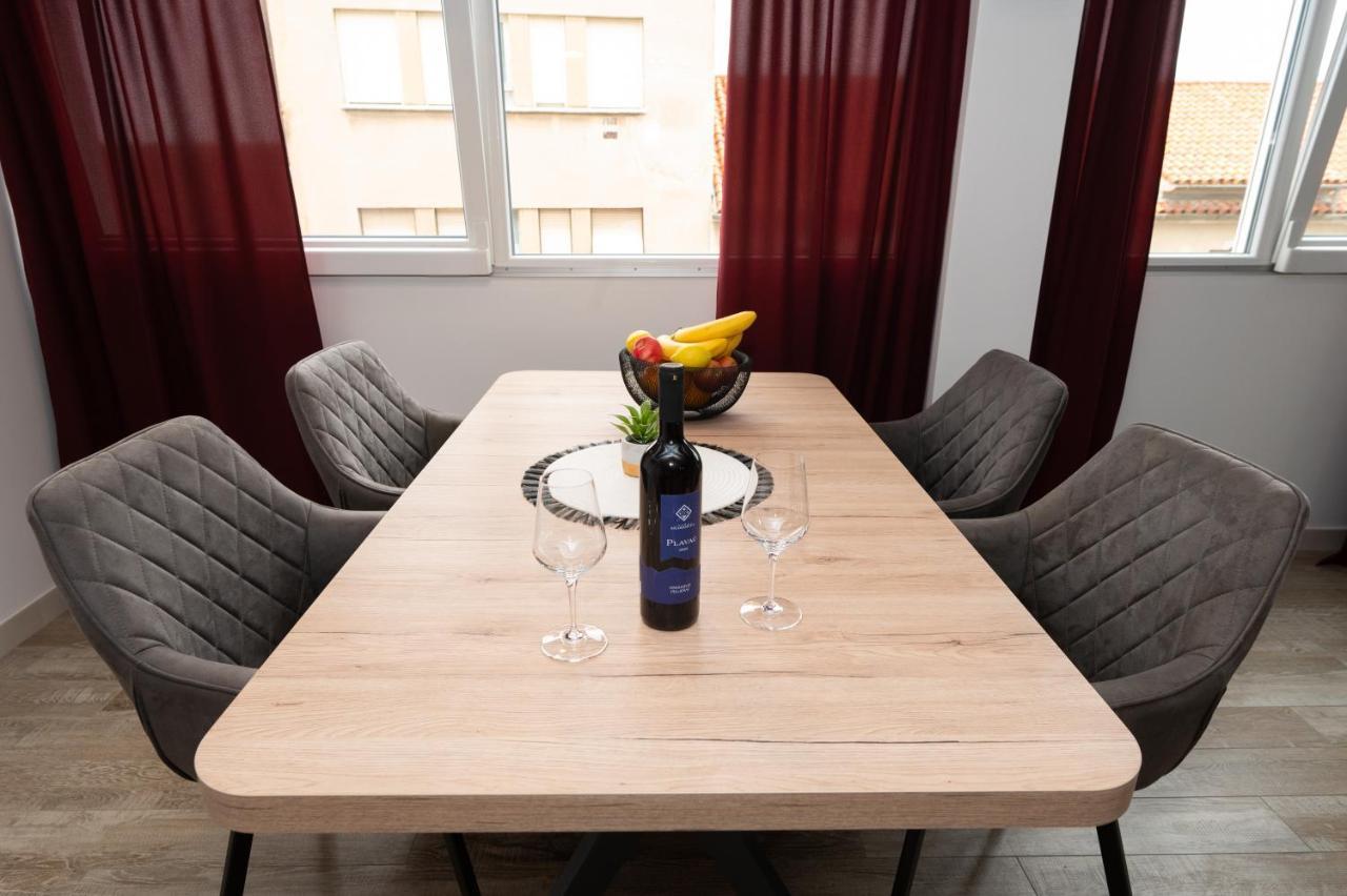 Apartment Tula Шибеник Екстер'єр фото