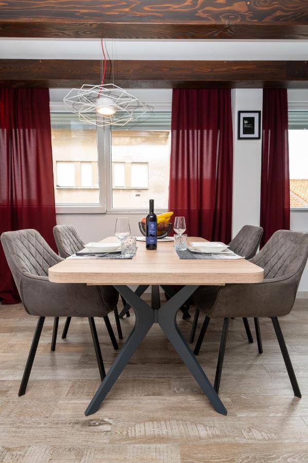 Apartment Tula Шибеник Екстер'єр фото