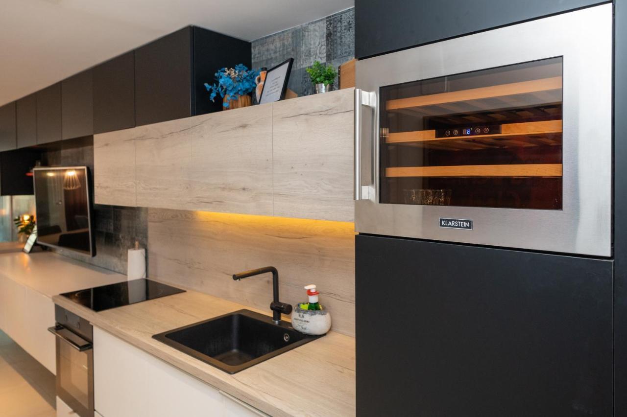 Apartment Tula Шибеник Екстер'єр фото